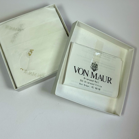 New Alex and Ani Pink Rose Crystal Gold Tone Love October Bangle Swarovski - Picture 4 of 5